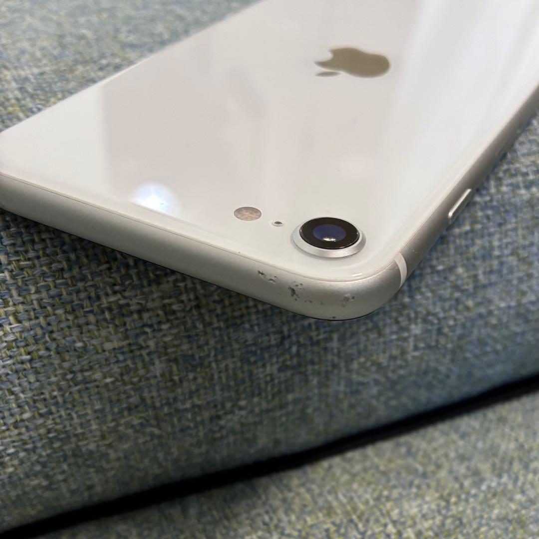 【中古品】iPhoneSE 第2世代 64GB ホワイト SIMフリー