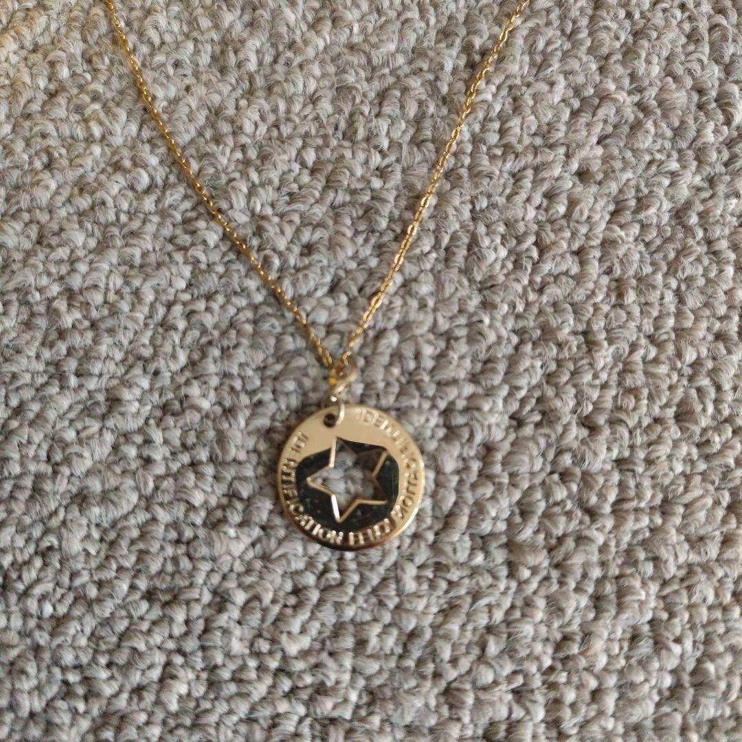 掲載終了FENDIゴールド 星型ペンダント ネックレス