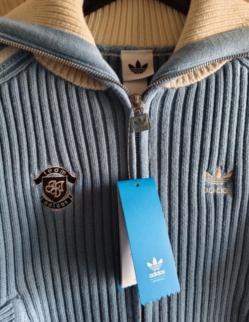 【新品】Adidas中国限定 カジュアル ニットセーター M ライトブルー