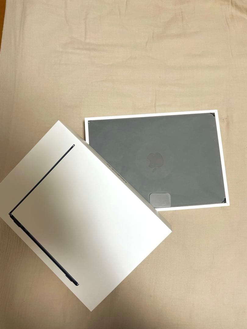 ［美品］［タイムセール(本日まで)］MacBookAir M2(2022)