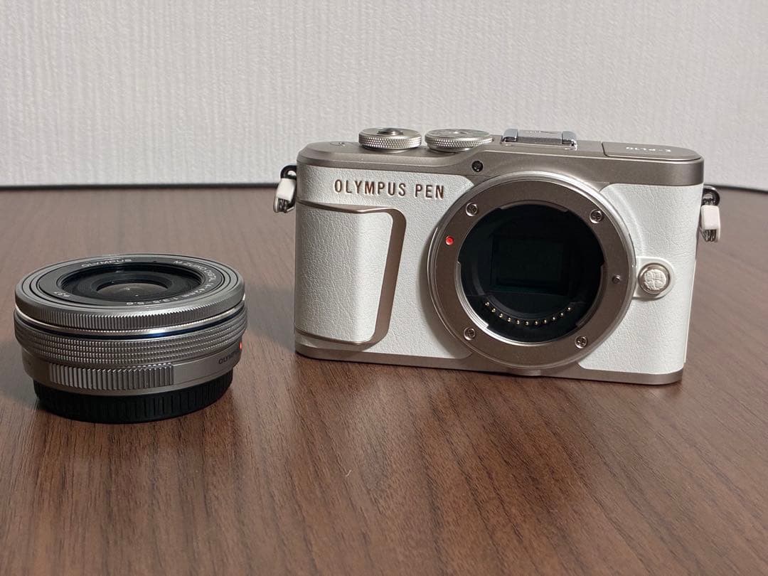 OLYMPUS PEN E-PL10 ホワイト ダブルズームキット