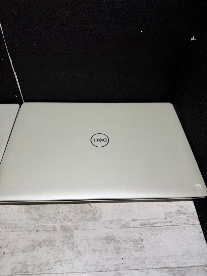 DELL ノートPC Inspiron 3581