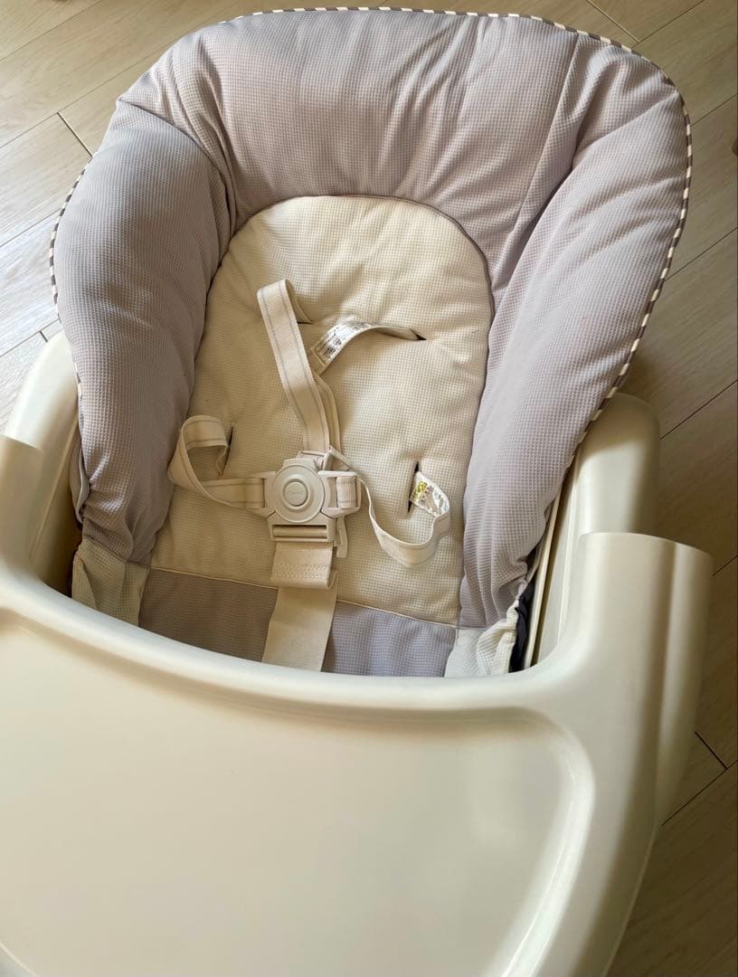 【かむつ】【美品】 コンビ ハイローチェア ネムリラ FF セサミグレー