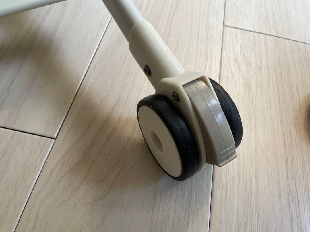 【かむつ】【美品】 コンビ ハイローチェア ネムリラ FF セサミグレー