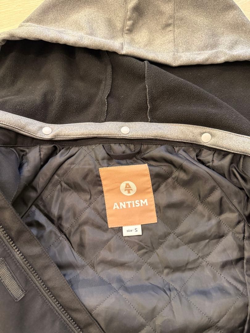 美品　ユニセックス　スキースノーボードウエア上下セット