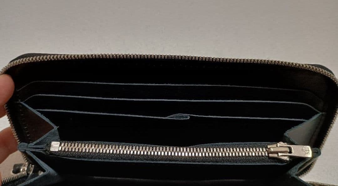 り*つ様 SIN SIN　新進工房　ブラック　長財布　ロシアンカーフ