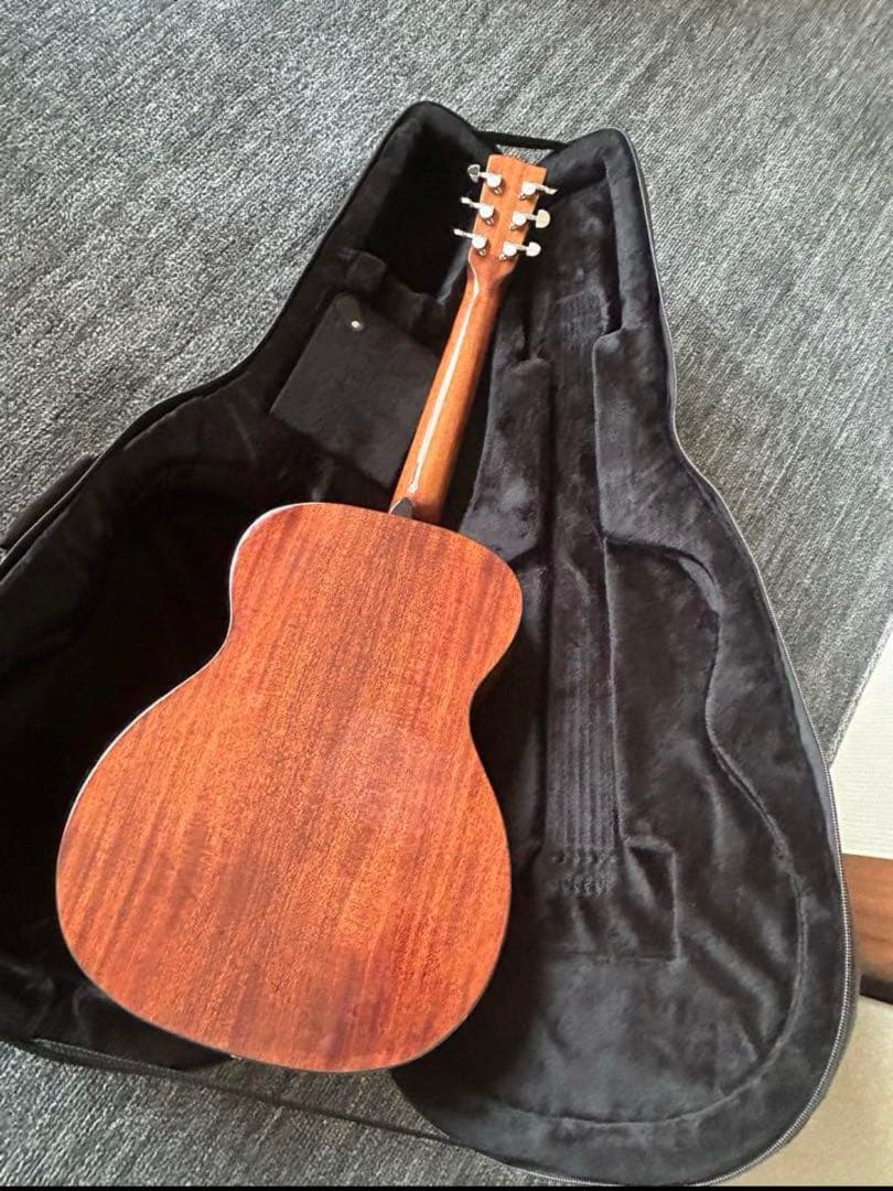 P.U、セミハードケース付き　RECORDINGKING RO-G6 used