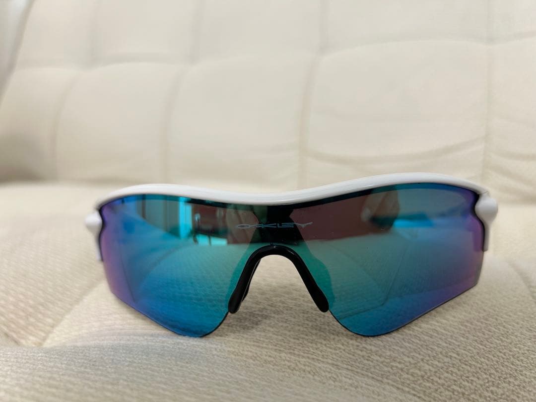 横浜DeNAベイスターズ スポーツサングラス　オークリー