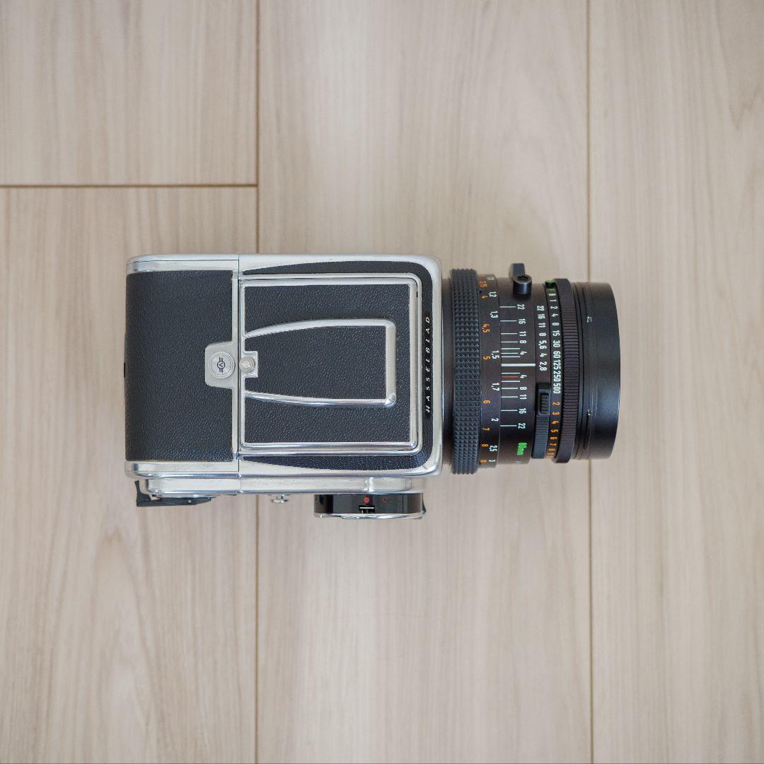 フィルムカメラ 500C/M + Planar T* CF 80mm F2.8