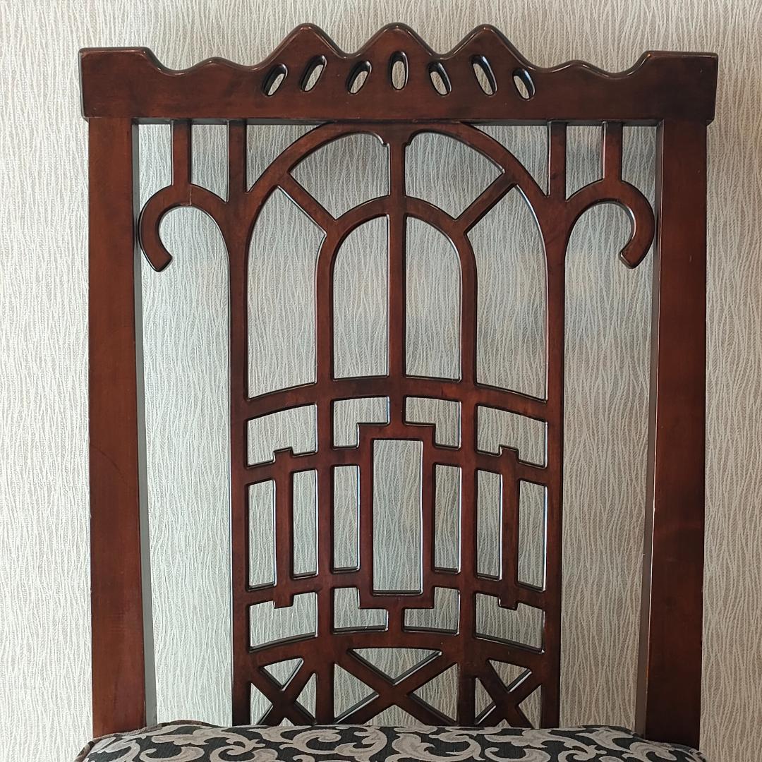 シノワズリ　ヴィンテージチェア　透かし彫り　リビングチェア②