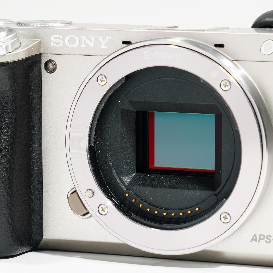 極美品 真・α6000 SONY ミラーレス ILCE-6000Y ダブルズーム