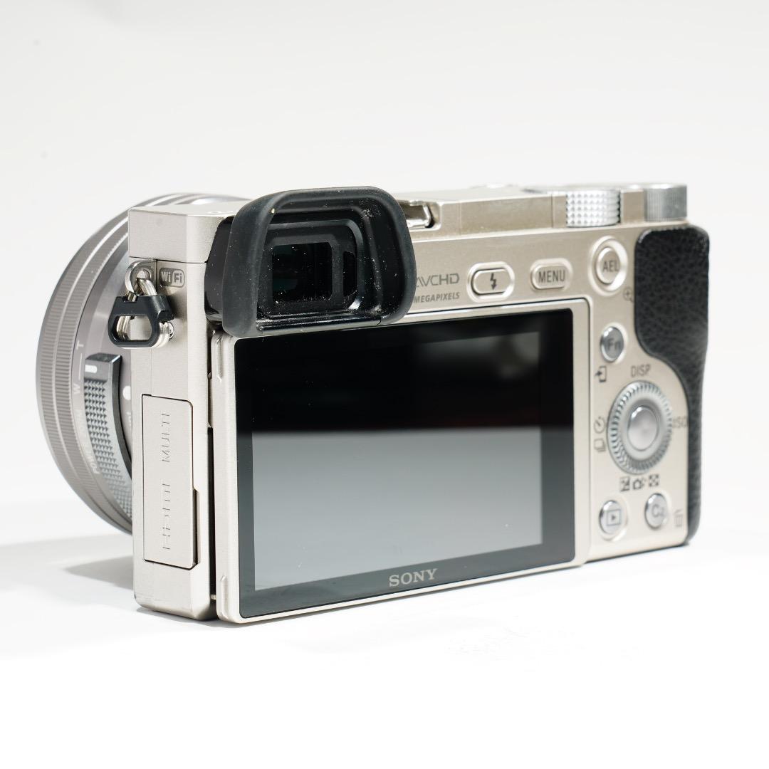 極美品 真・α6000 SONY ミラーレス ILCE-6000Y ダブルズーム