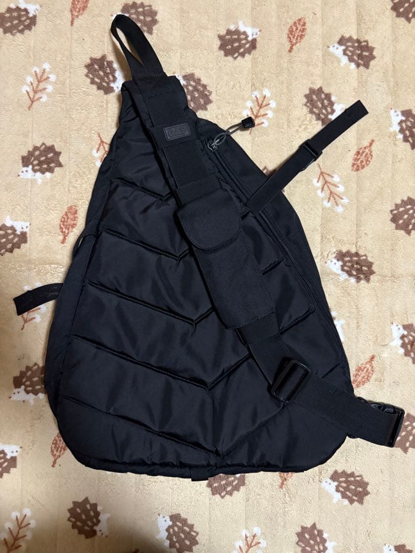 民*を様 old gap ショルダーバッグ