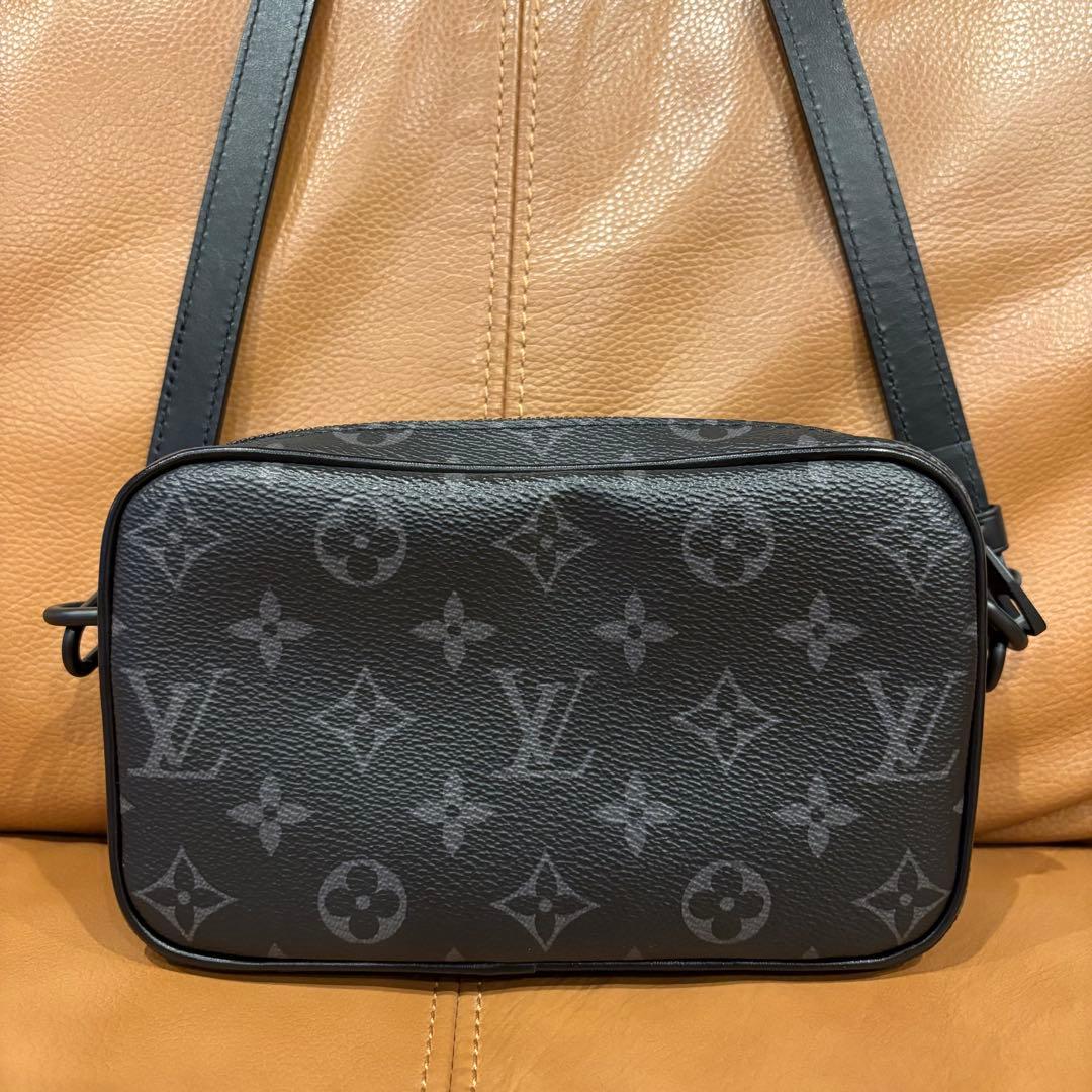 極美品 ルイヴィトン M14253 トロカデロ ウェアラブルウォレット 希少