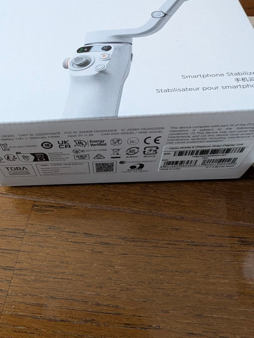 ♪DJI Osmo Mobile 6 スタビライザー　三軸ジンバル　美品です