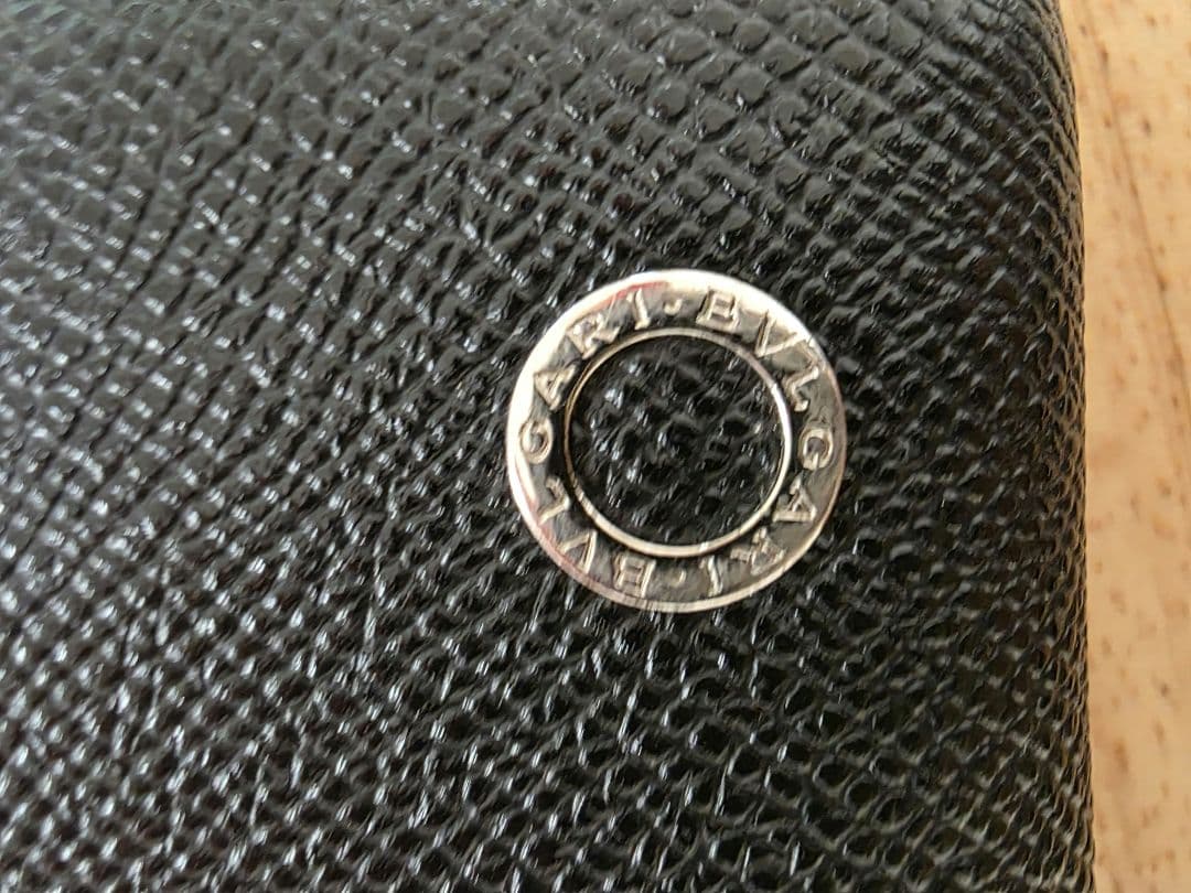 BVLGARI・ブルガリ マン ジップウォレット