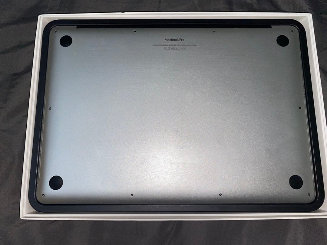 MacBook Pro15インチ Mid 2015 ジャンク 液晶不良 初期化済