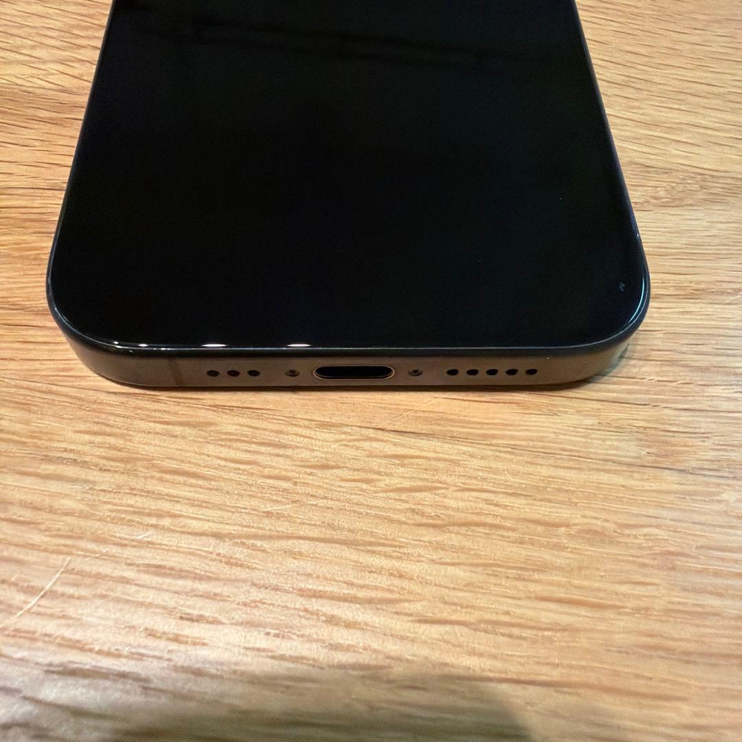 Apple iPhone15pro 256GB ブラックチタニウム SIMフリー