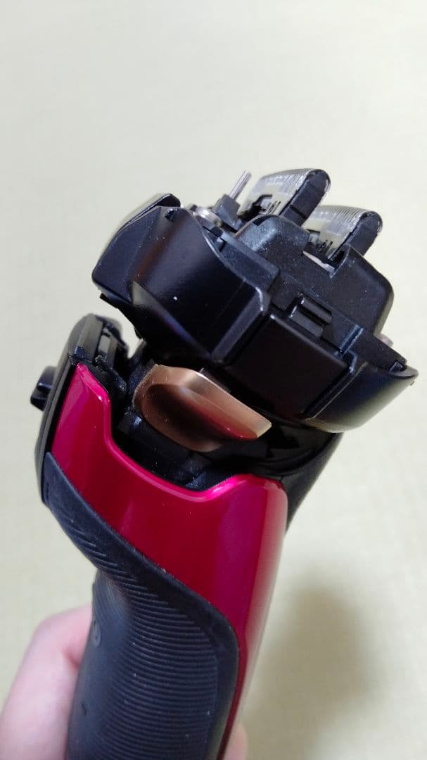 ☆Panasonic・ラムダッシュ赤　5枚刃・替刃交換済・ES-CLV5B-R☆