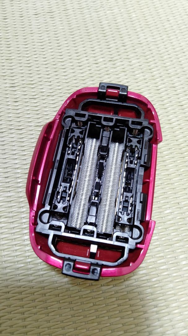 ☆Panasonic・ラムダッシュ赤　5枚刃・替刃交換済・ES-CLV5B-R☆