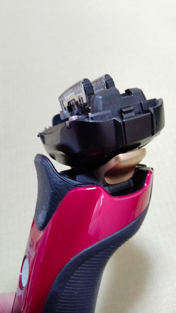 ☆Panasonic・ラムダッシュ赤　5枚刃・替刃交換済・ES-CLV5B-R☆