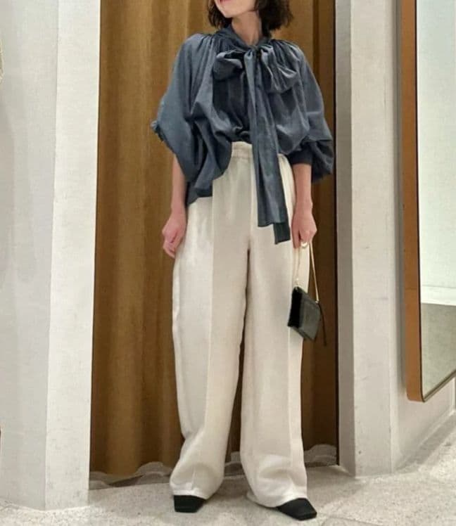 【美品】Whim Gazette 　ウィムガゼット　ボウタイシャツ　ボウブラウス