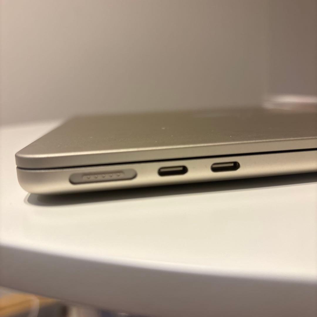 【美品】MacBook AirM2 2022 16GB