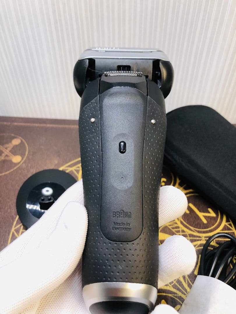 【美品】Braun Series 9 9340s ブラウンシリーズ9 シェーバー