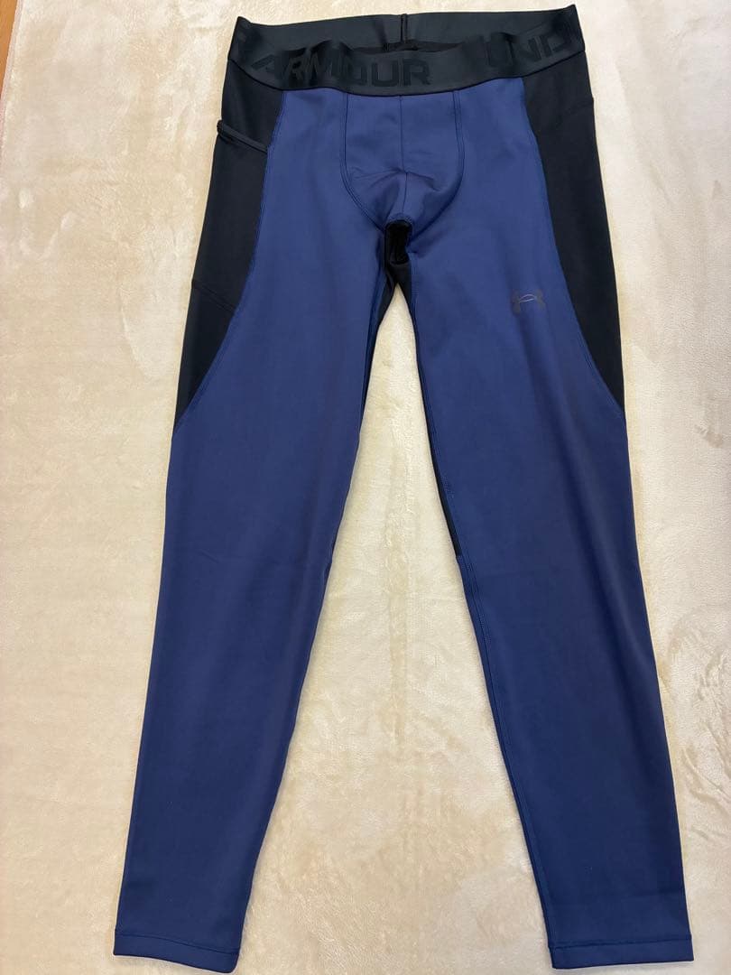 UAコールドウェザープロ　ロングスリーブ モックネック シャツ　レギンス　XL