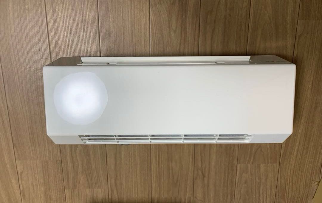 浴室壁掛けカワック　2023製　ヒートショック予防 161-N613