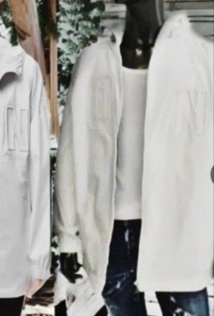 MONCLER 22s オールホワイト ナイロンジャケットブルゾン(売りつくし)