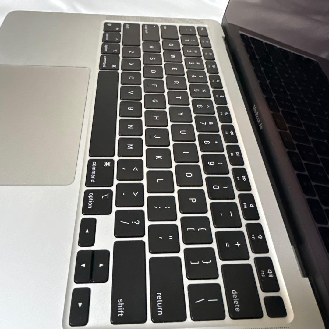 ※画面割れ・ジャンク　Apple M1 MacBook Air シルバー