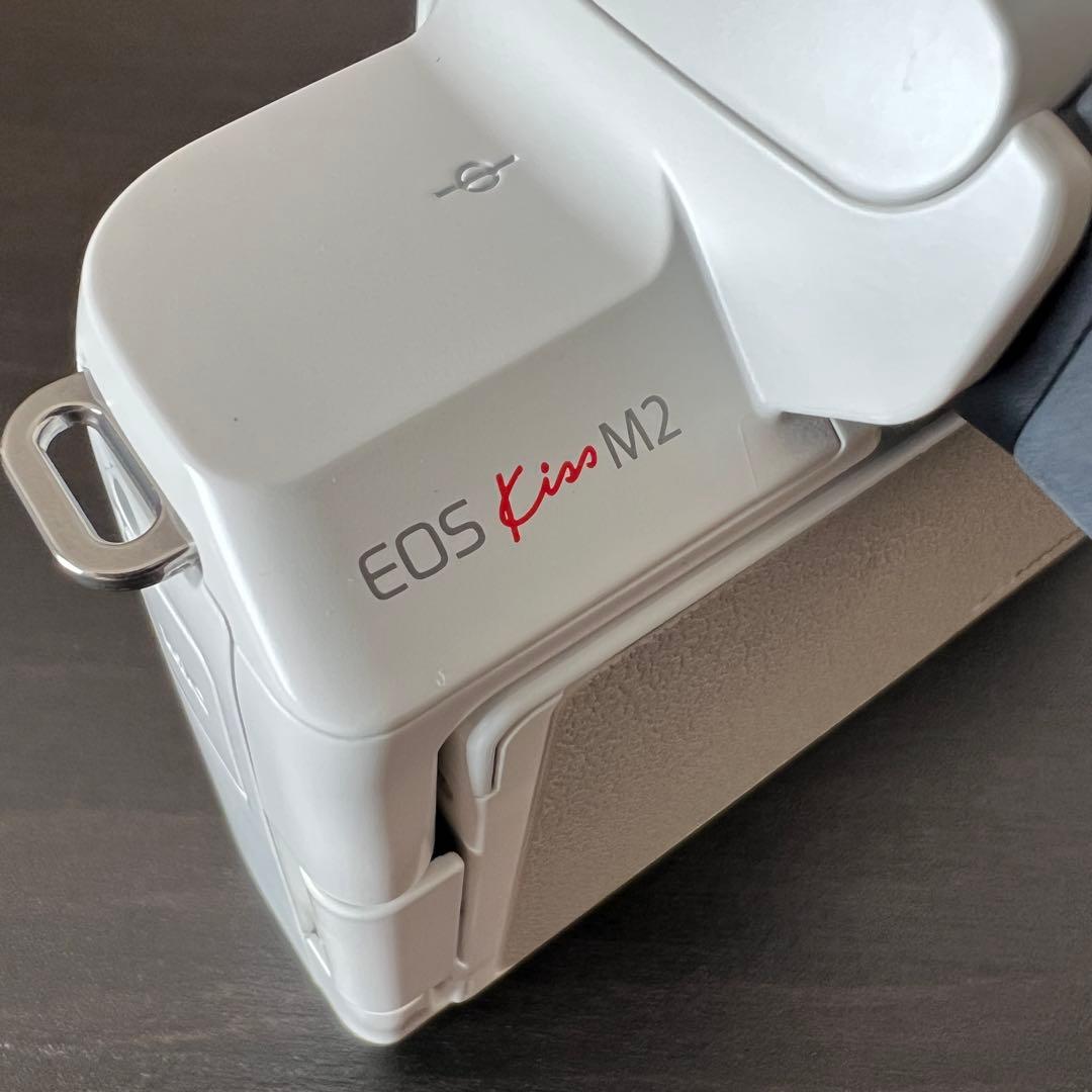 Canon EOS Kiss M2 ダブルレンズキット ミラーレス一眼 ホワイト
