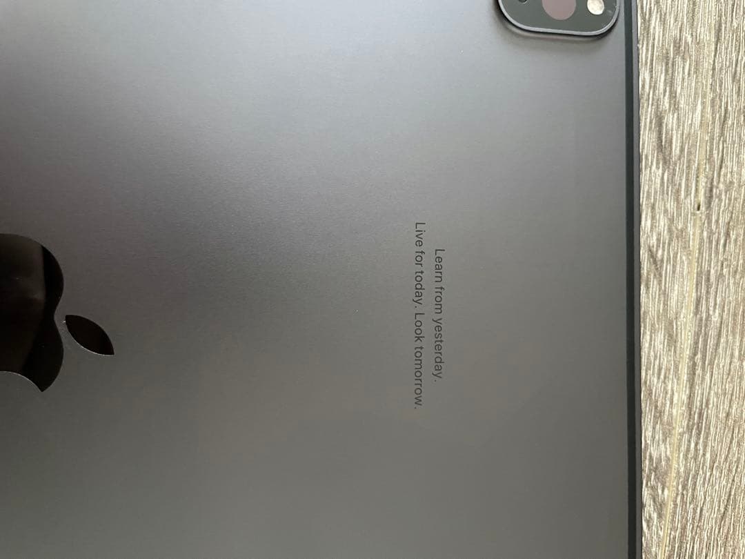 iPad Pro11インチ 第2世代 128GB wifiモデル 画面割れ