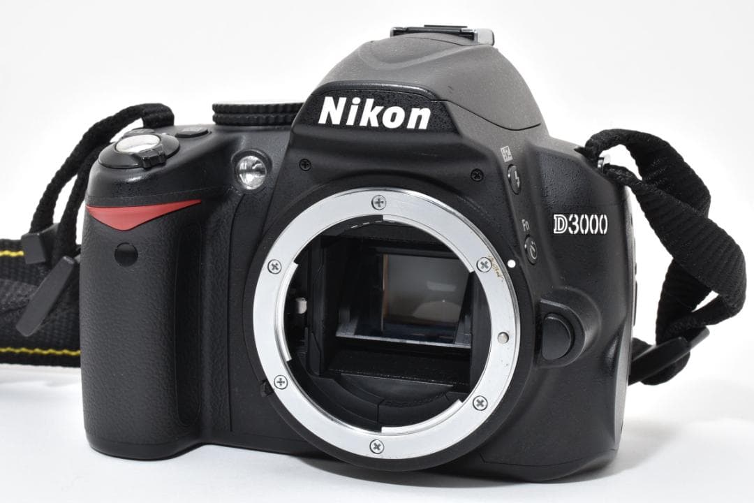 ★撮影枚数4,719枚・超美品★ ニコン D3000 ボディ #21380