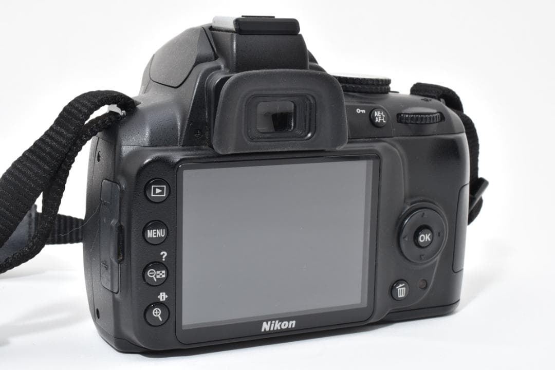 ★撮影枚数4,719枚・超美品★ ニコン D3000 ボディ #21380