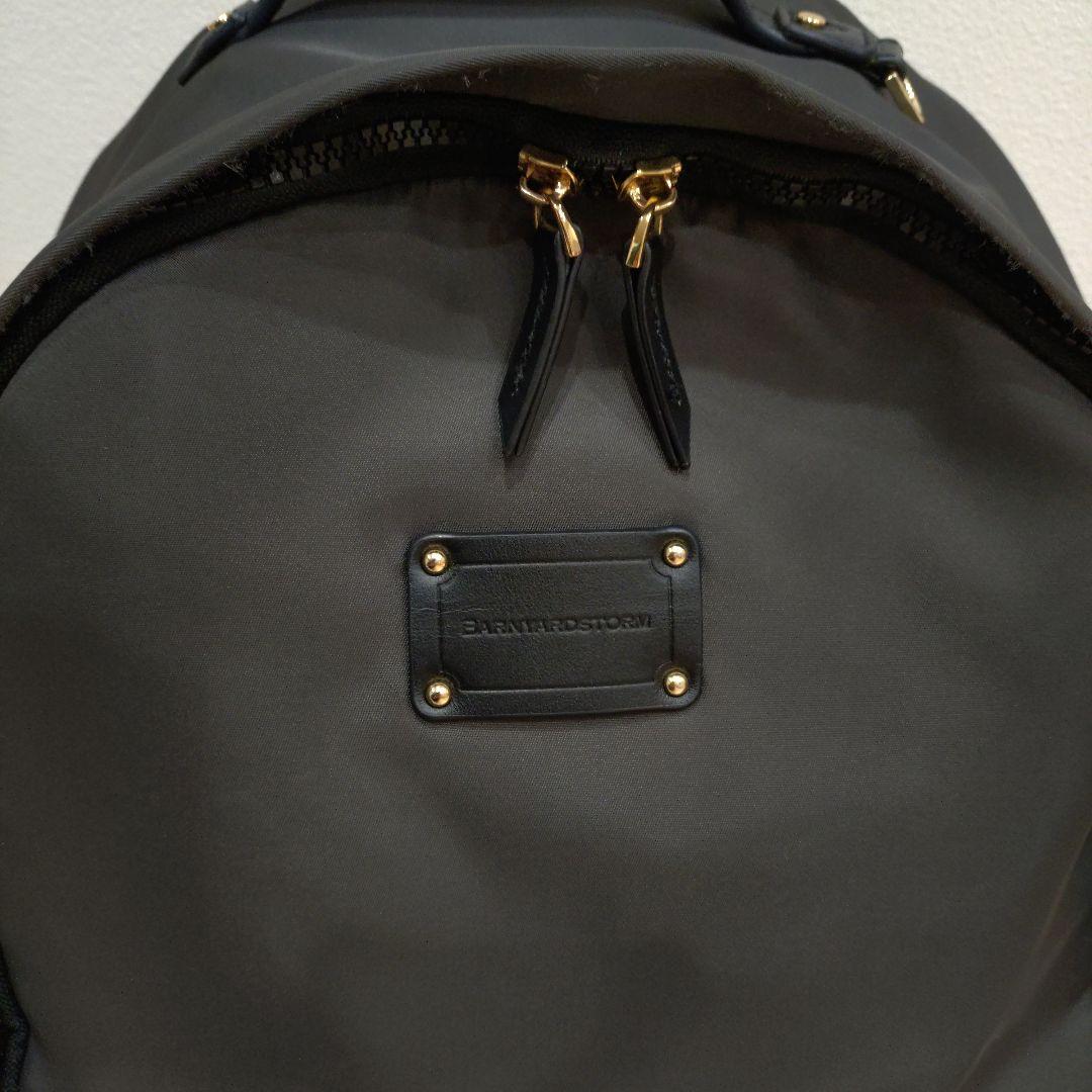 バンヤードストーム キレイめ11ポケ リュック グレー