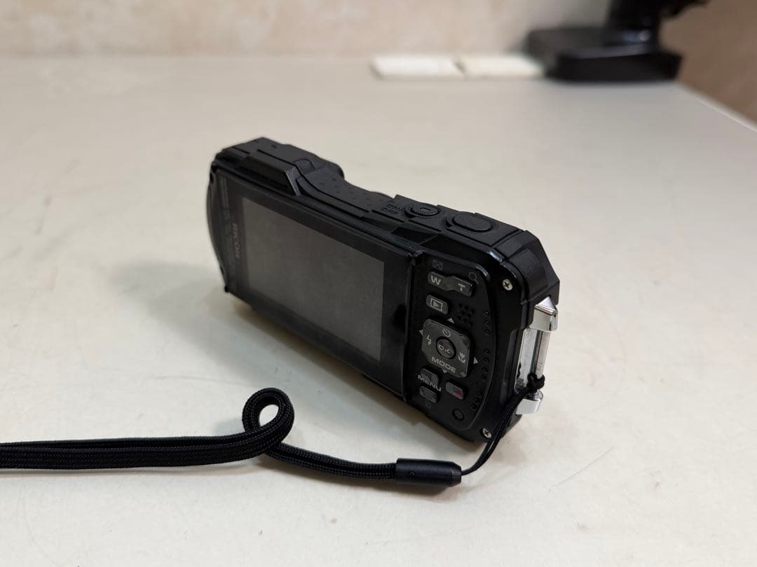 RICOH WG-70 メモリー32GBデジタルカメラ