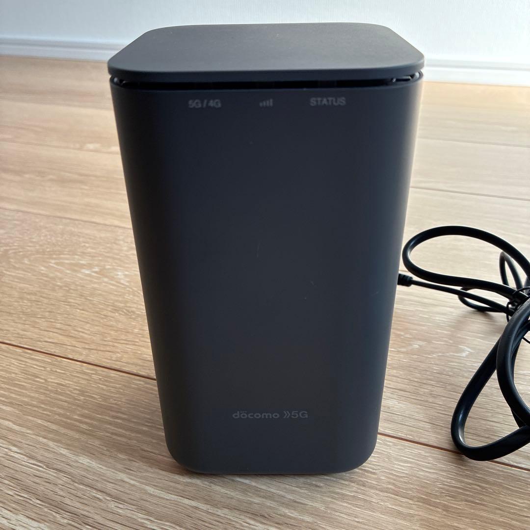 docomo 5Gルーター 本体 ACアダプター付き
