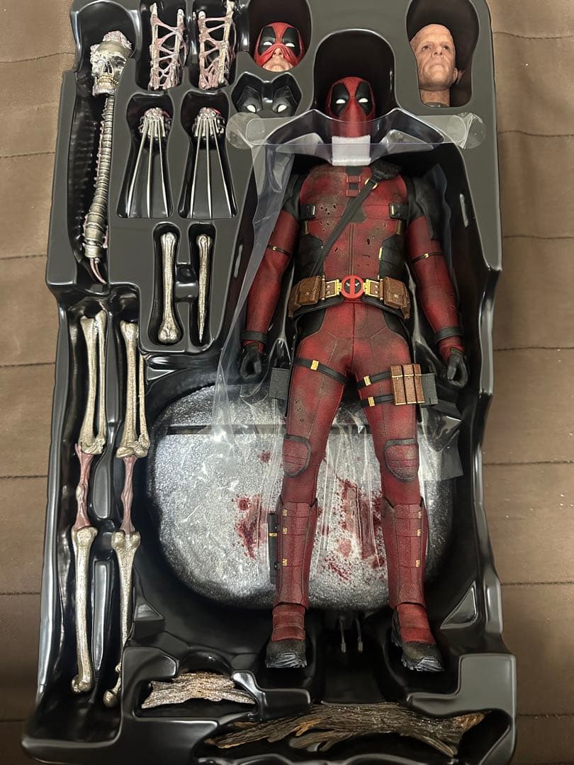 ホットトイズ　デッドプール　バトルダメージ