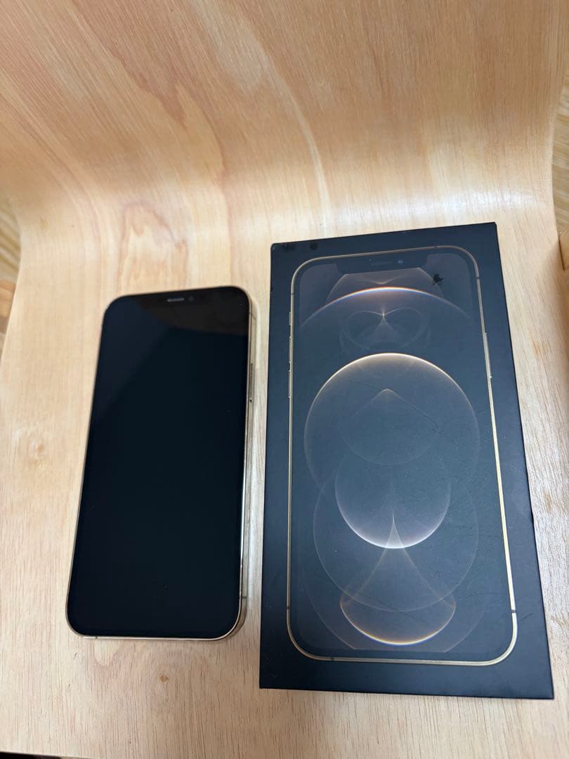 Apple iPhone 12 Pro 256GB ゴールド 美品