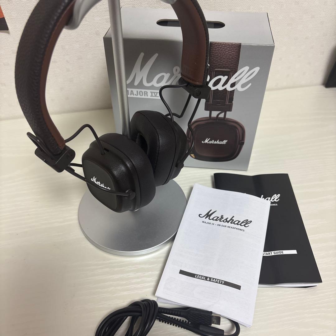 マーシャルヘッドフォン　ブラウン
