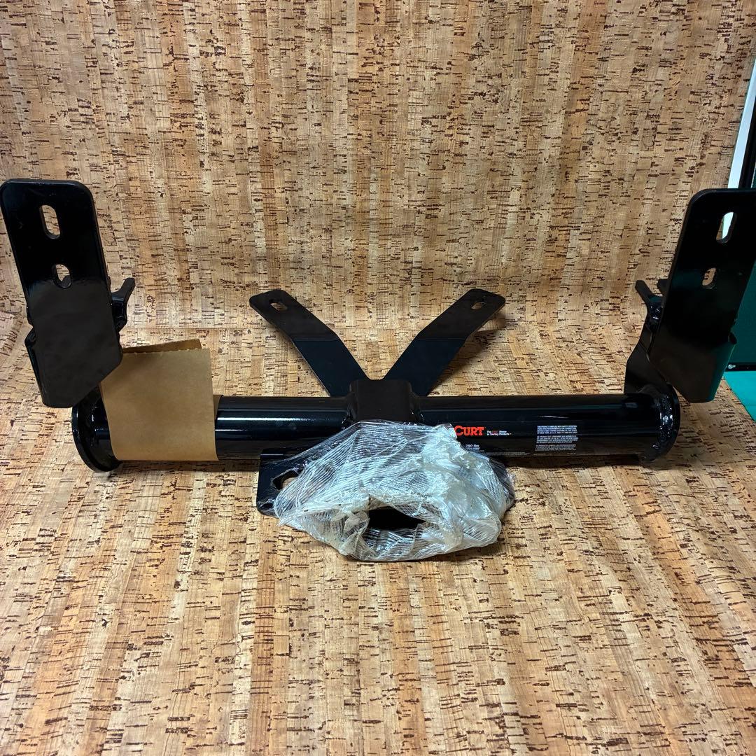 CURT トレーラーヒッチ 2inchレシーバー￼/クラス3