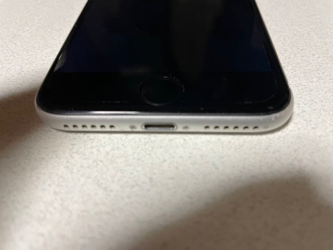 ★状態良好★iPhoneSE2（第2世代）【64GB】WHITE 白 本体のみ