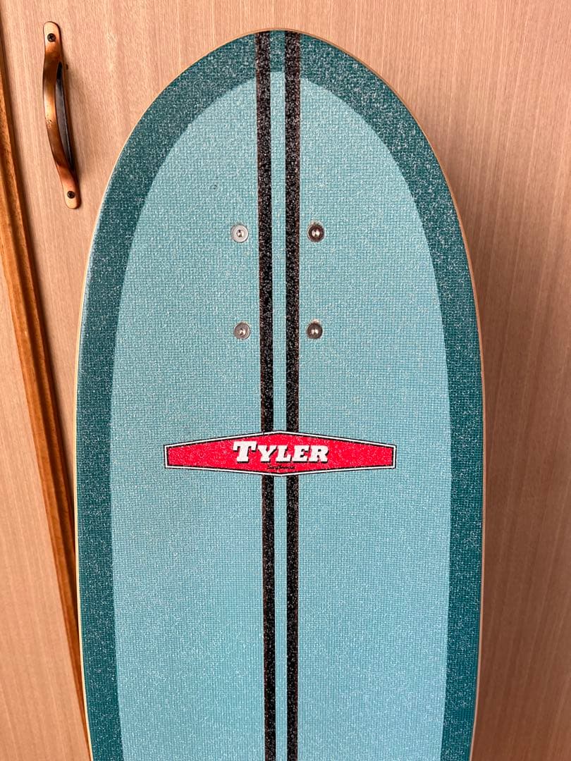 カーバースケートボードTYLER 777Surfskate 36.5