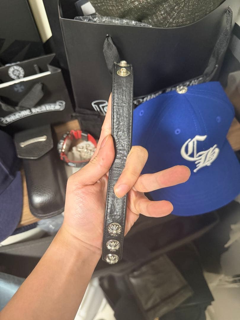 クロムハーツ 3ボタン2スナップ ブレスレット クロスボタン レザー SV925