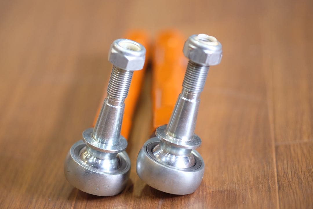 スキッドレーシング　30/50プリウス 調整式タイロッドエンド　美品