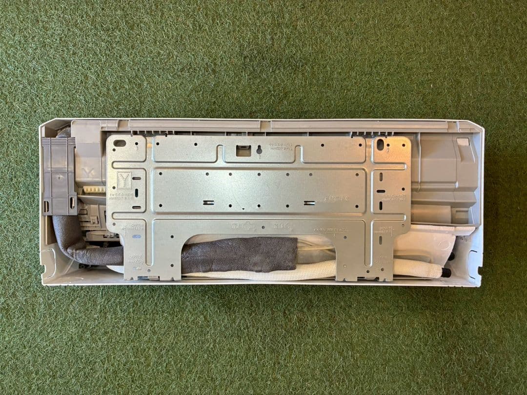 2108 アイリスオーヤマ【IHF-2208G】2024年 6畳 エアコン 中古