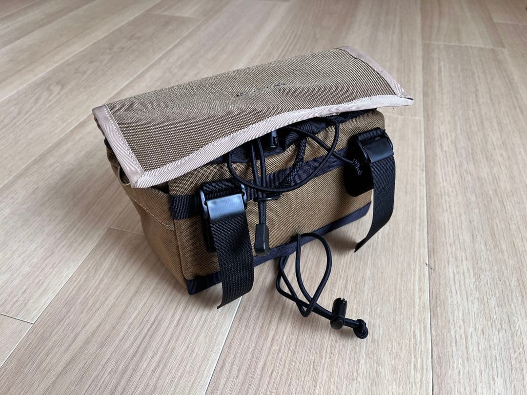 アウターシェルアドベンチャー / ドローコードハンドルバーバッグ　ライトおまけ