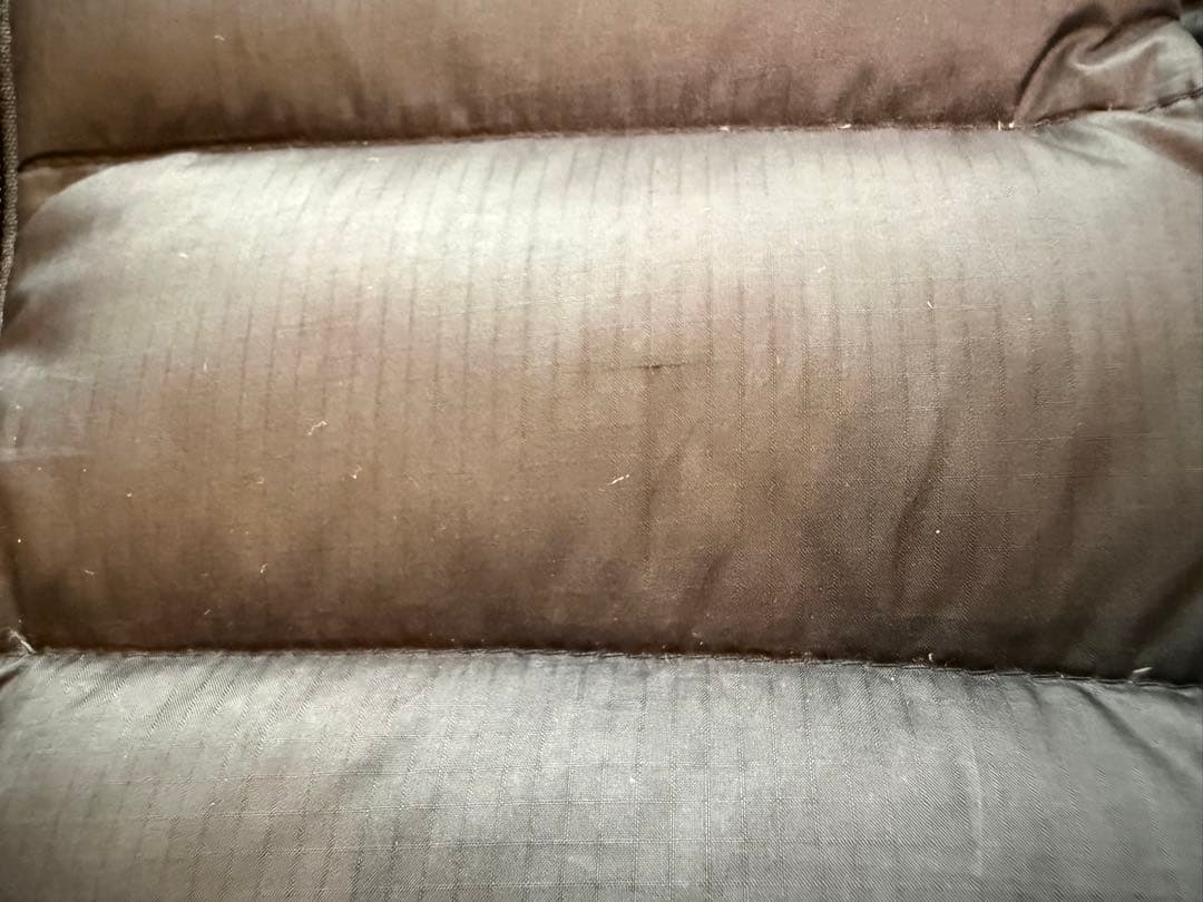 patagoniaブラック フード付きダウンジャケット